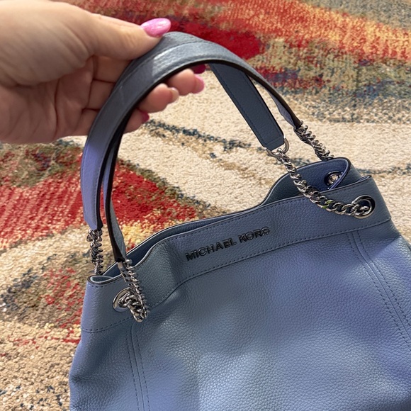 Michael Kors Jerset Soft Leather Chain Tote - Picture 3 of 12